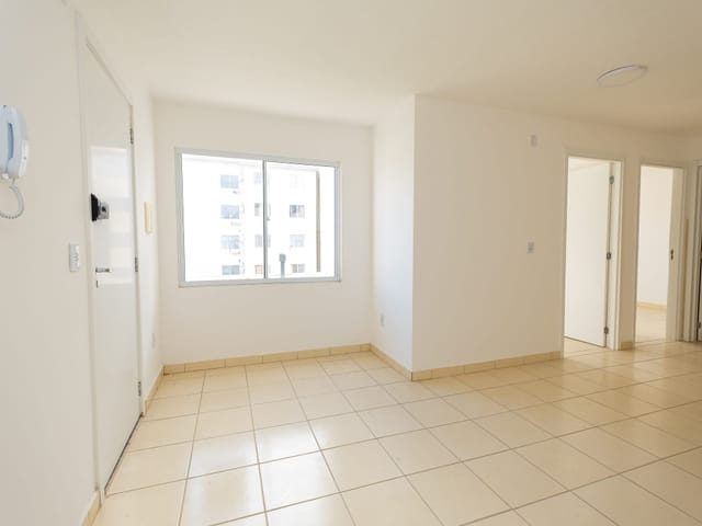 Apartamento 2 quartos e 1 banheiro, à venda, no bairro Areal em Pelotas
