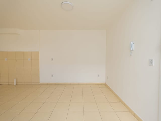 Apartamento 2 quartos e 1 banheiro, à venda, no bairro Areal em Pelotas