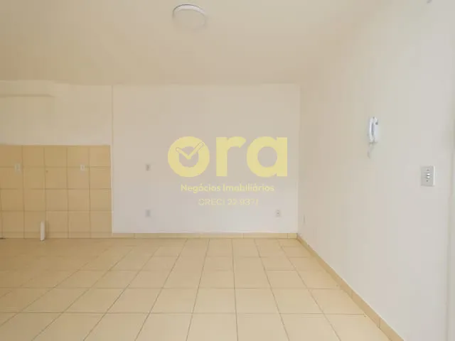 Apartamento 2 quartos e 1 banheiro, à venda, no bairro Areal em Pelotas