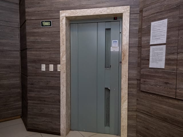 Kitnet com 32m² 1 quarto e 1 banheiro, para alugar, no bairro Centro em Pelotas