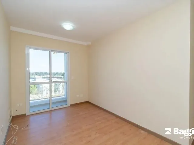 Apartamento 2 quartos e 2 banheiros, à venda, no bairro Campo Comprido em Curitiba
