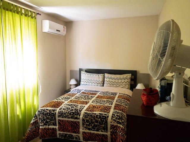 Apartamento 2 quartos e 1 banheiro, à venda, no bairro Três Vendas em Pelotas