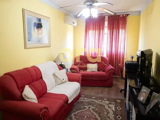 Apartamento 2 quartos e 1 banheiro, à venda, no bairro Três Vendas em Pelotas
