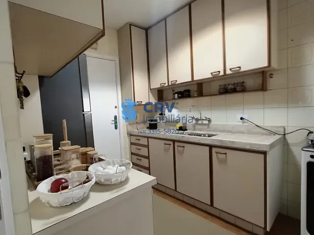 Apartamento com 94m² 3 quartos e 2 banheiros, à venda, no bairro Centro em Londrina