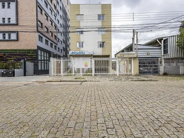 Apartamento 3 quartos e 2 banheiros, à venda, no bairro Rebouças em Curitiba