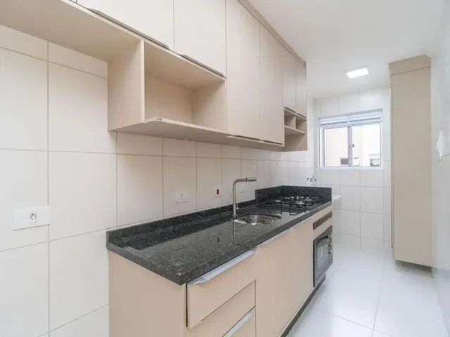 Apartamento 2 quartos e 1 banheiro, para alugar, no bairro Campo Comprido em Curitiba