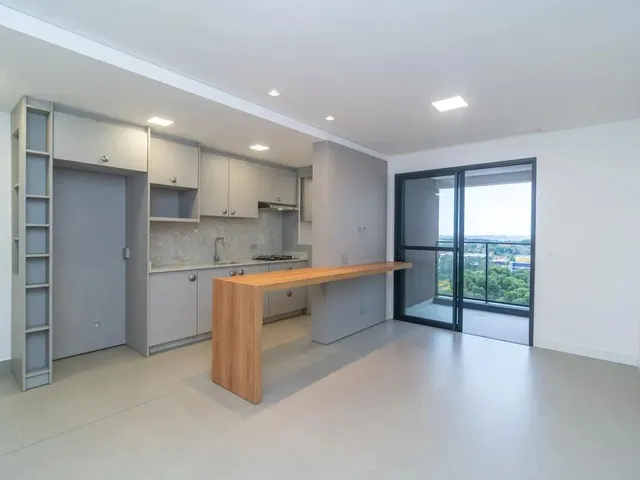 Apartamento 2 quartos e 2 banheiros, para alugar, no bairro Ecoville em Curitiba