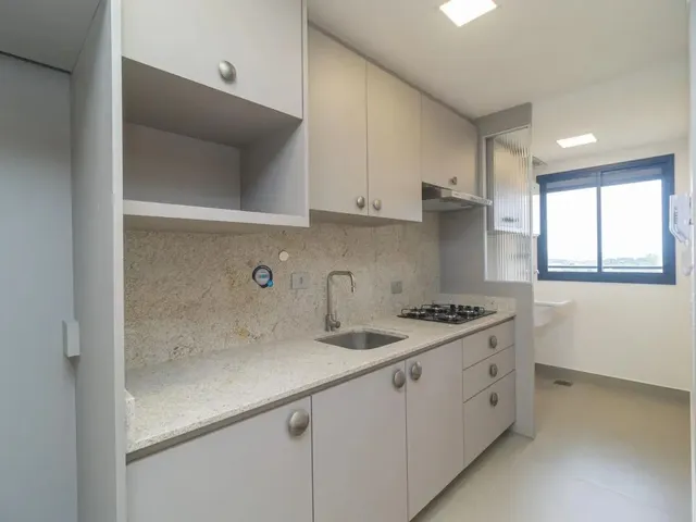 Apartamento 2 quartos e 1 banheiro, para alugar, no bairro Ecoville em Curitiba