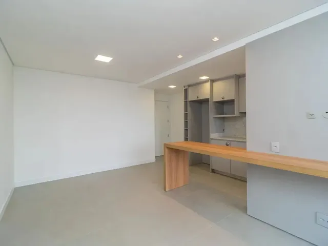 Apartamento 2 quartos e 1 banheiro, para alugar, no bairro Ecoville em Curitiba