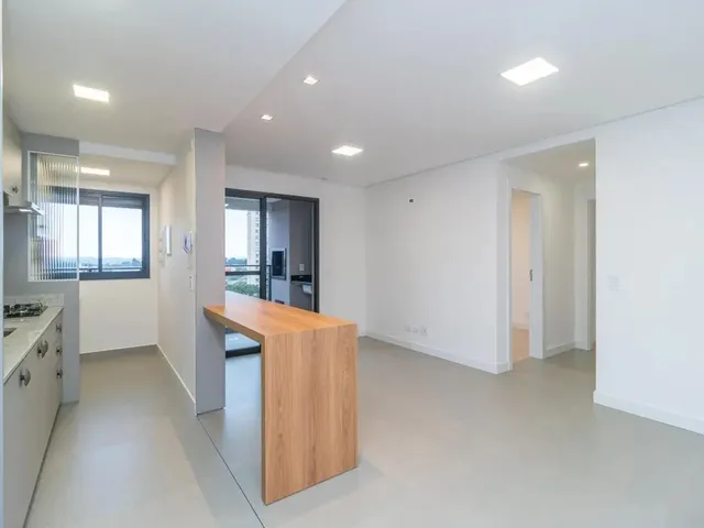Apartamento 2 quartos e 2 banheiros, para alugar, no bairro Ecoville em Curitiba