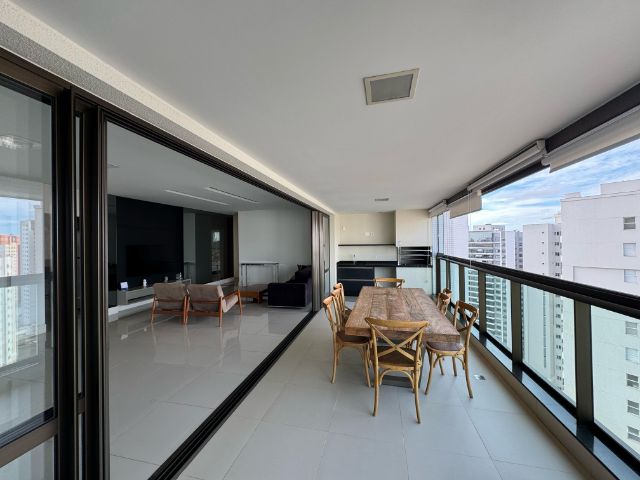 Apartamento com 264m² 3 quartos e 5 banheiros, à venda, no bairro Gleba Palhano em Londrina