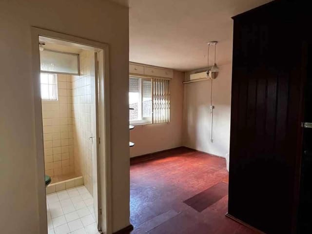 Apartamento com 57m² 2 quartos e 1 banheiro, à venda, no bairro Centro em Pelotas