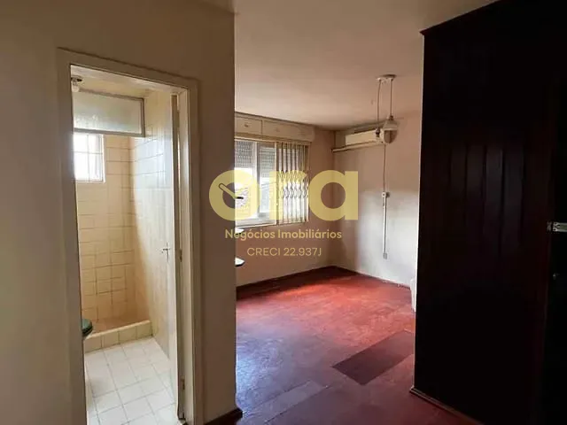 Apartamento com 57m² 2 quartos e 1 banheiro, à venda, no bairro Centro em Pelotas