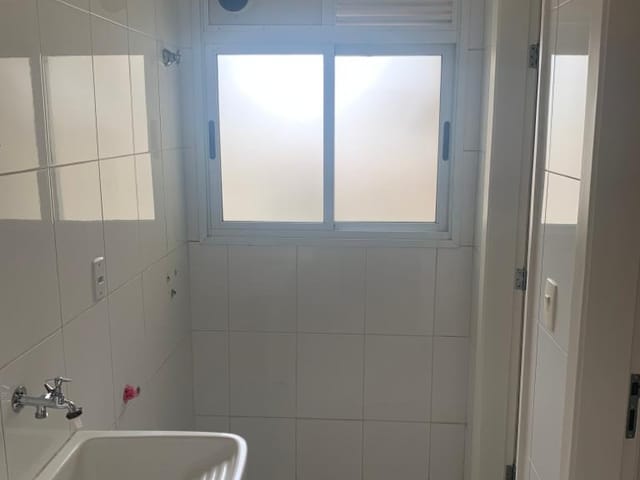 Apartamento 3 quartos e 1 banheiro, para alugar, no bairro Centro em Taubaté