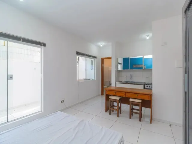 Apartamento 1 quarto e 1 banheiro, para alugar, no bairro Tarumã em Curitiba