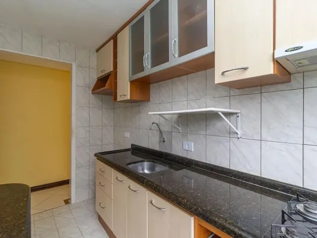 Apartamento 2 quartos e 1 banheiro, para alugar, no bairro Cidade Industrial em Curitiba