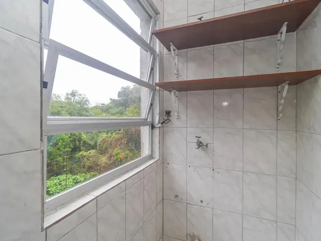Apartamento 2 quartos e 1 banheiro, para alugar, no bairro Cidade Industrial em Curitiba