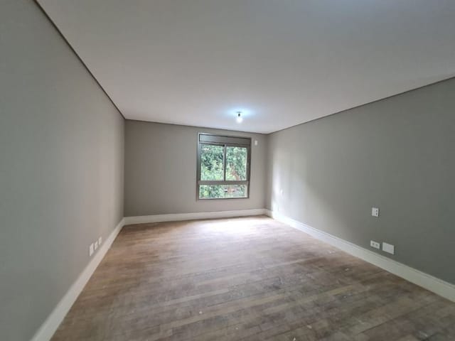 Apartamento 5 quartos e 2 banheiros, à venda, no bairro Higienópolis em São Paulo