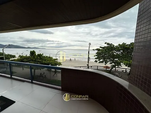 Apartamento com 165m² 3 quartos e 3 banheiros, à venda, no bairro Meia Praia em Itapema