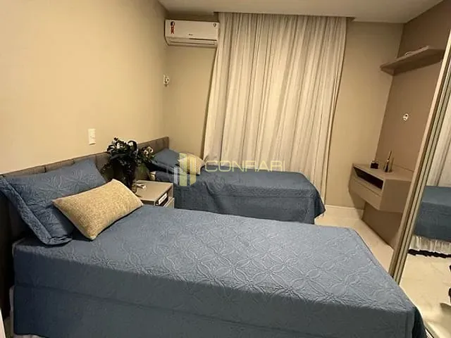 Apartamento com 165m² 3 quartos e 3 banheiros, à venda, no bairro Meia Praia em Itapema