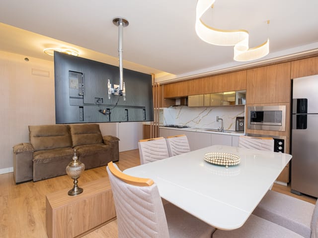Apartamento 3 quartos e 2 banheiros, à venda ou para alugar, no bairro Areal em Pelotas