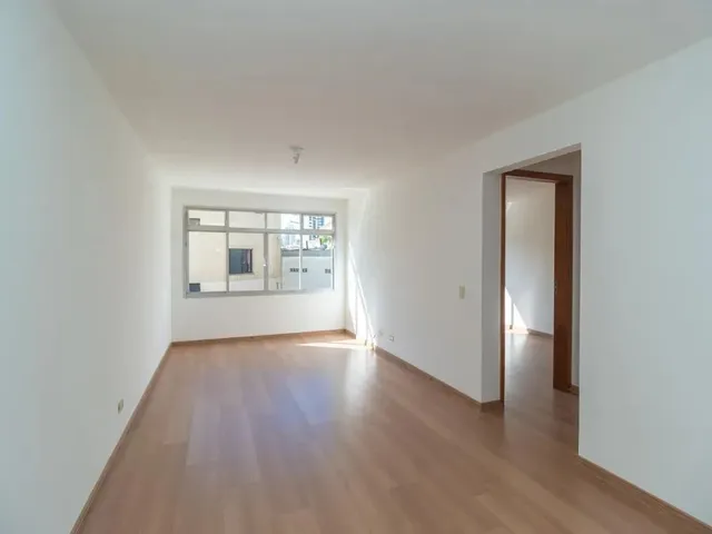 Apartamento 1 quarto e 1 banheiro, para alugar, no bairro Bigorrilho em Curitiba