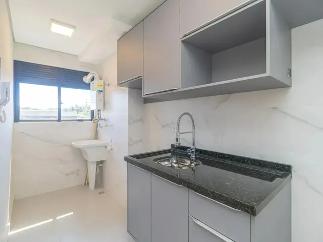 Apartamento 2 quartos e 1 banheiro, para alugar, no bairro Campina do Siqueira em Curitiba