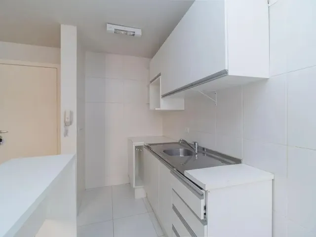 Apartamento 3 quartos e 1 banheiro, para alugar, no bairro Santa Cândida em Curitiba