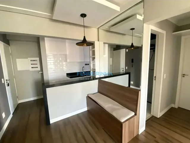 Apartamento com 60m² 2 quartos e 2 banheiros, à venda ou para alugar, no bairro Urbanova em São José Dos Campos
