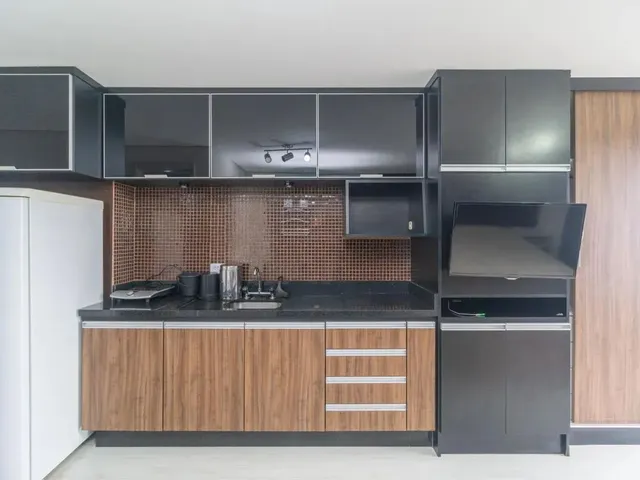 Apartamento 1 quarto e 1 banheiro, para alugar, no bairro Rebouças em Curitiba