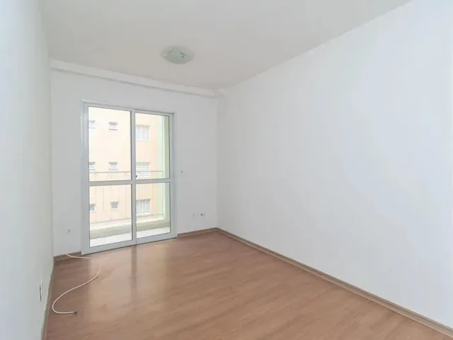 Apartamento 2 quartos e 2 banheiros, para alugar, no bairro Campo Comprido em Curitiba