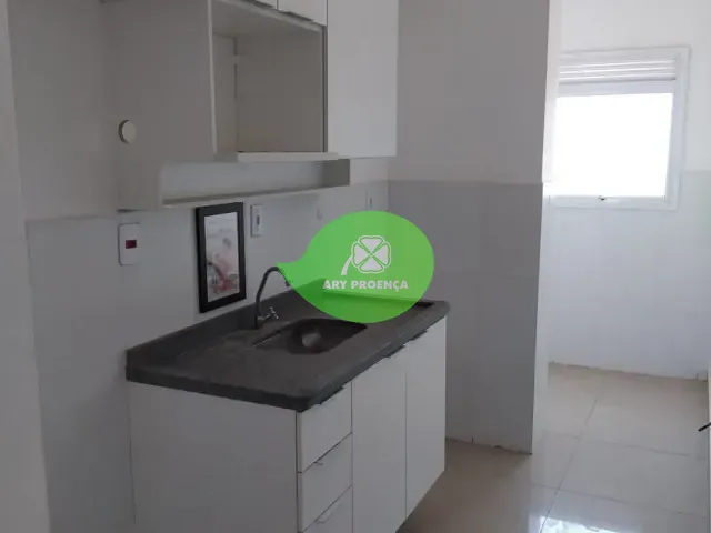 Apartamento 2 quartos e 1 banheiro, à venda ou para alugar, no bairro Chácaras Reunidas São Jorge em Sorocaba