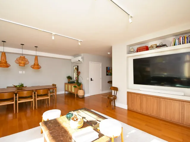 Apartamento com 207m² 3 quartos e 2 banheiros, à venda, no bairro Jardim Paulista em São Paulo