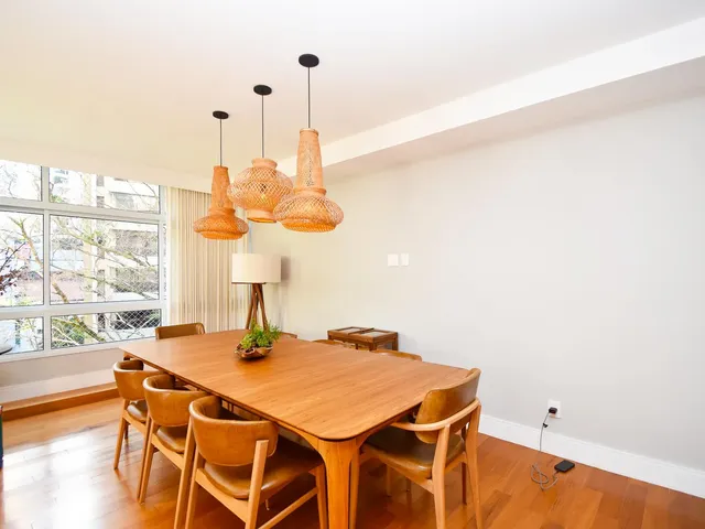 Apartamento com 207m² 3 quartos e 2 banheiros, à venda, no bairro Jardim Paulista em São Paulo
