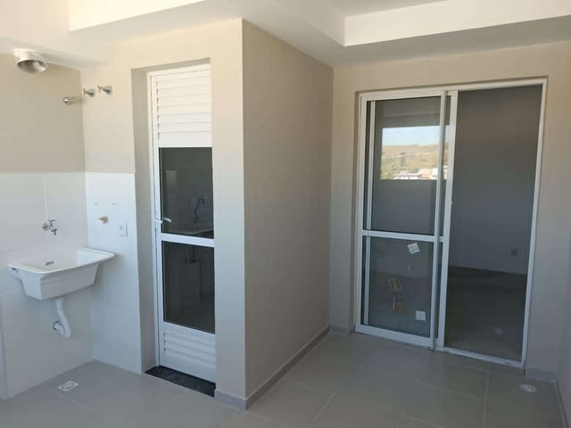 Apartamento 3 quartos e 1 banheiro, à venda ou para alugar, no bairro Condomínio Residencial Colinas do Paratehy em São José dos Campos