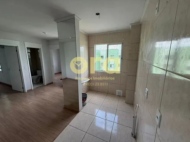 Apartamento 2 quartos e 1 banheiro, à venda, no bairro Três Vendas em Pelotas