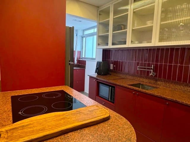 Apartamento 1 quarto e 1 banheiro, à venda ou para alugar, no bairro Vila Adyana em São José dos Campos
