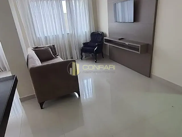 Apartamento com 230m² 3 quartos e 3 banheiros, à venda, no bairro Meia Praia em Itapema
