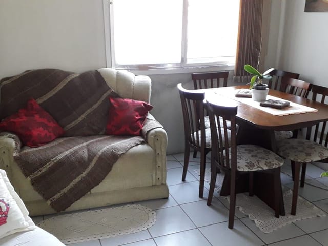 Apartamento com 46m² 2 quartos e 1 banheiro, à venda, no bairro Três Vendas em Pelotas