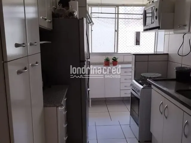 Apartamento com 91m² 3 quartos e 2 banheiros, à venda, no bairro Antares em Londrina