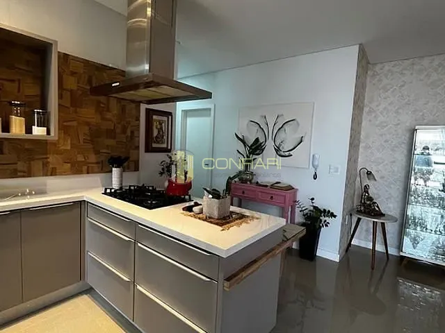 Apartamento com 141m² 3 quartos e 7 banheiros, à venda, no bairro Perequê em Porto Belo