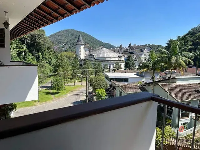 Apartamento 1 quarto e 2 banheiros, à venda, no bairro Quitandinha em Petrópolis
