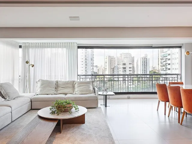 Apartamento 3 quartos e 6 banheiros, à venda ou para alugar, no bairro Moema em São Paulo