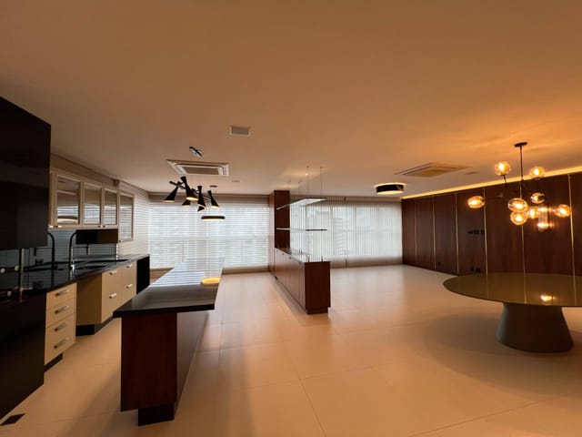 Apartamento com 342m² 2 quartos e 5 banheiros, à venda, no bairro Gleba Palhano em Londrina