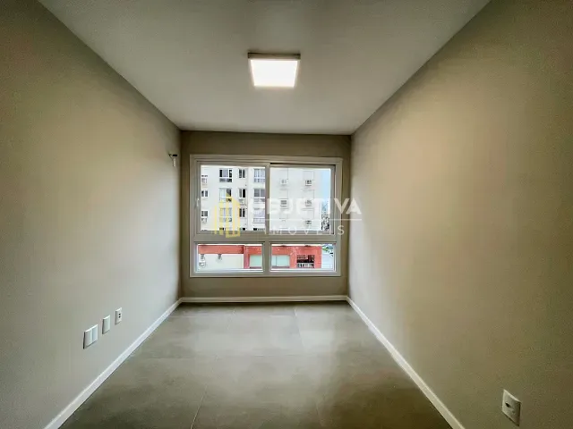 Apartamento 2 quartos e 2 banheiros, para alugar, no bairro Centro em Novo Hamburgo
