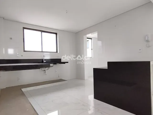 Apartamento com 132m² 4 quartos e 3 banheiros, à venda, no bairro Santa Rosa em Belo Horizonte