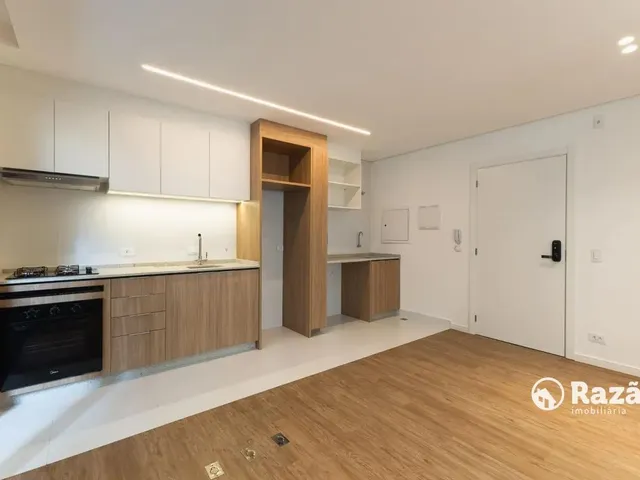 Apartamento 2 quartos e 2 banheiros, para alugar, no bairro Juvevê em Curitiba