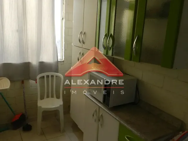 Apartamento com 10m² 2 quartos e 1 banheiro, para alugar, no bairro Vila Industrial em São José Dos Campos