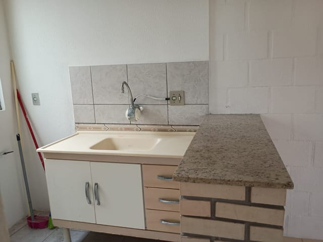 Apartamento com 53m² 2 quartos e 1 banheiro, à venda, no bairro Fragata em Pelotas