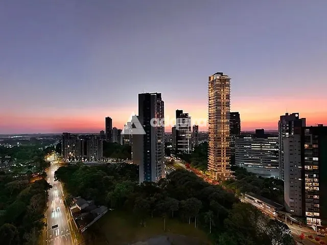 Apartamento com 466m² 4 quartos e 5 banheiros, à venda, no bairro Campo Comprido em Curitiba